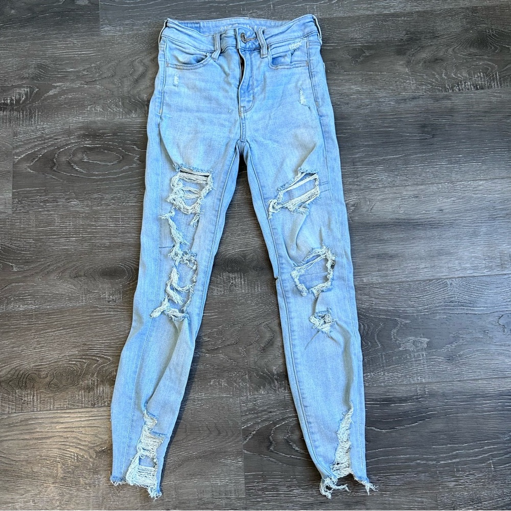 American Eagle Outfitters Women’s Light Blue Ripped Hi-Rise Jegging Crop Size 2